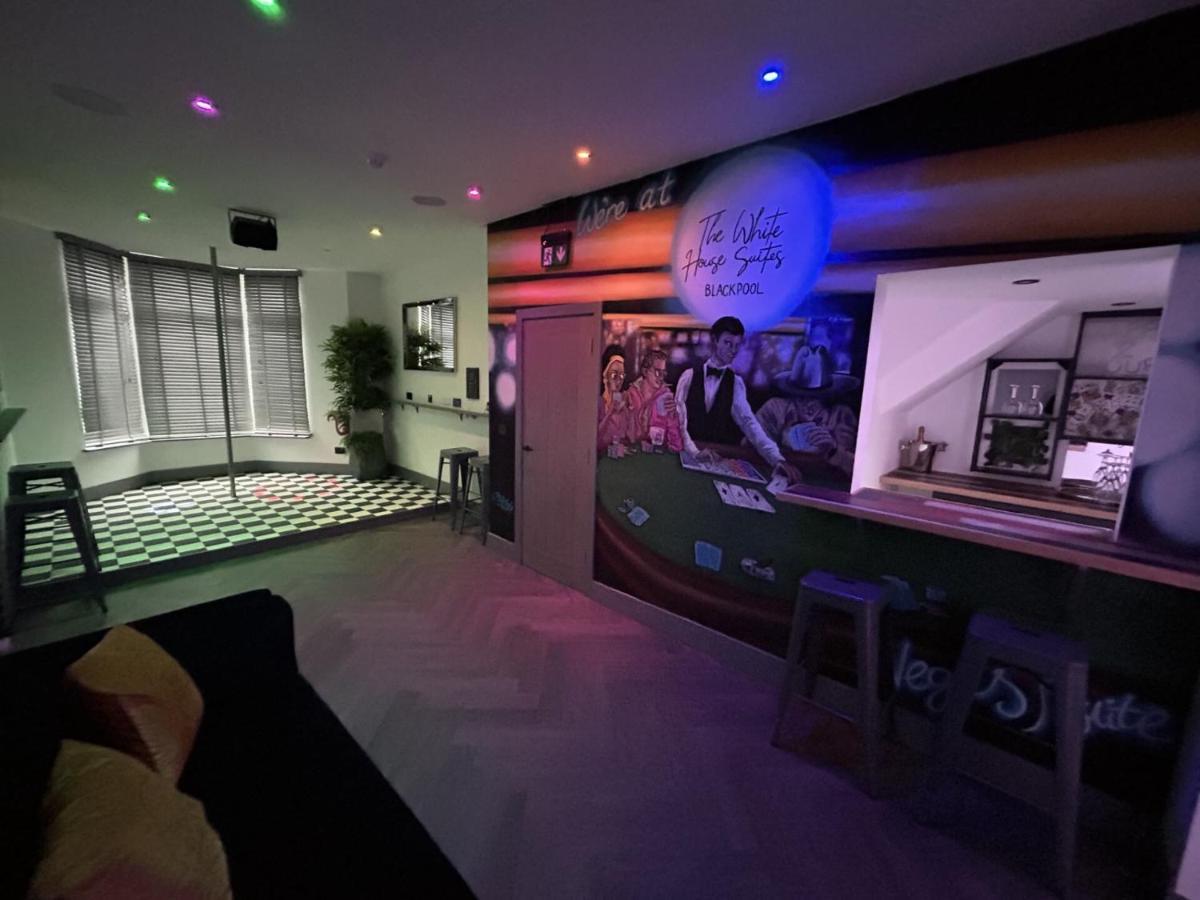 The White House Vegas Suites 黑潭 外观 照片