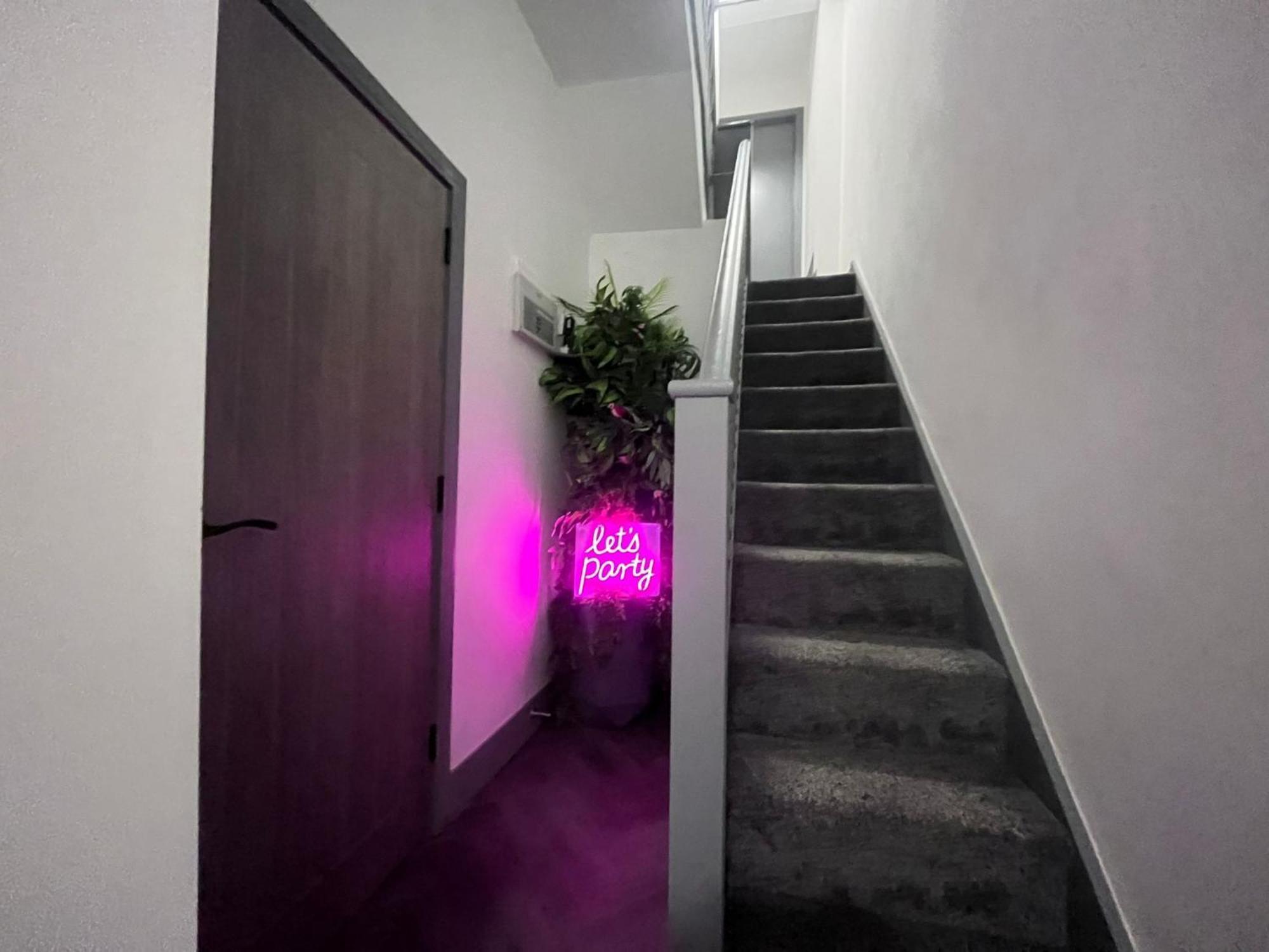The White House Vegas Suites 黑潭 外观 照片